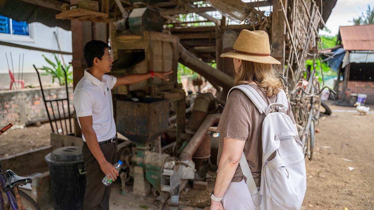 Local cooking class in Cambodia
